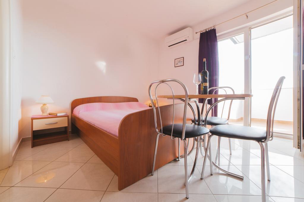 Apartments Dada Omiš Стая снимка