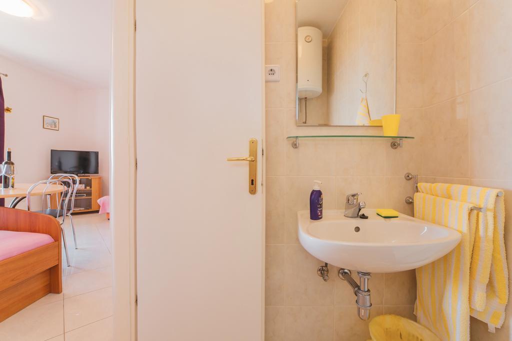 Apartments Dada Omiš Стая снимка